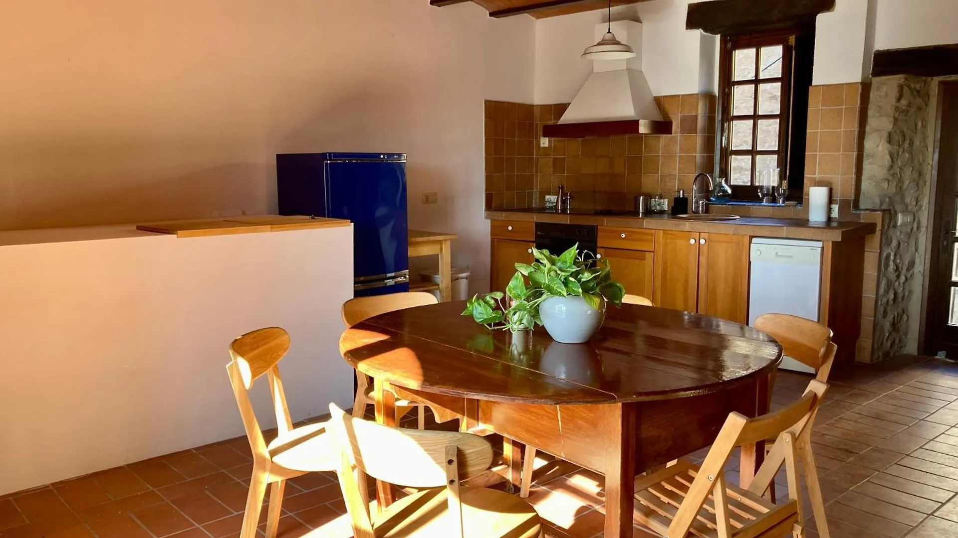 فيلا Stone House In Wine Territory Capmany بيت للعطل
